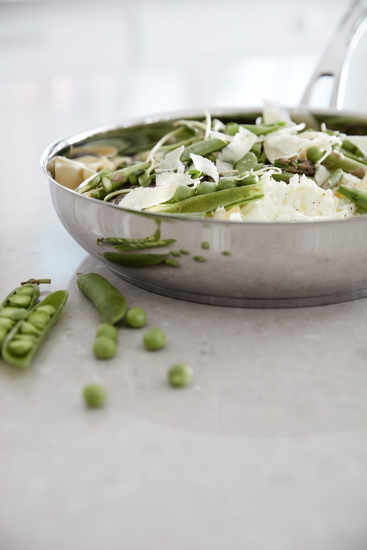 Clion -rosteri paistinpannu